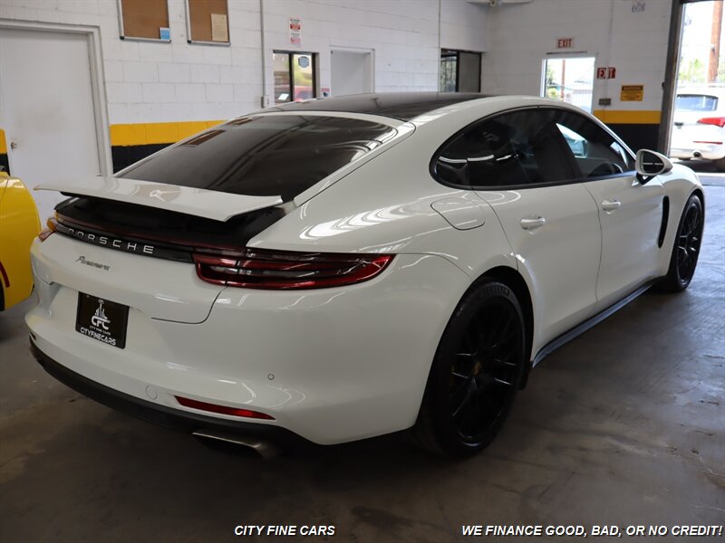 2018 Porsche Panamera 4 photo 8