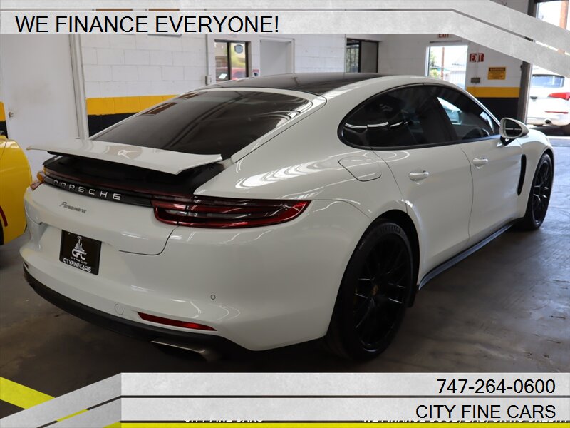 2018 Porsche Panamera 4 photo 37