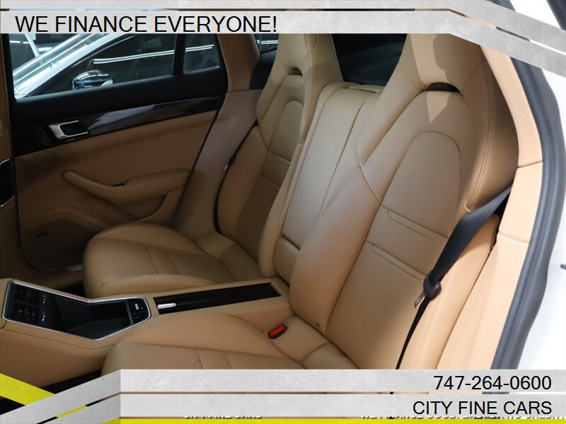 2018 Porsche Panamera 4 photo 56