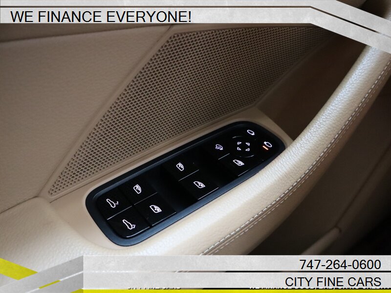 2018 Porsche Panamera 4 photo 53