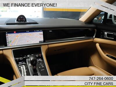 2018 Porsche Panamera 4   - Photo 16 - Panorama City, CA 91402