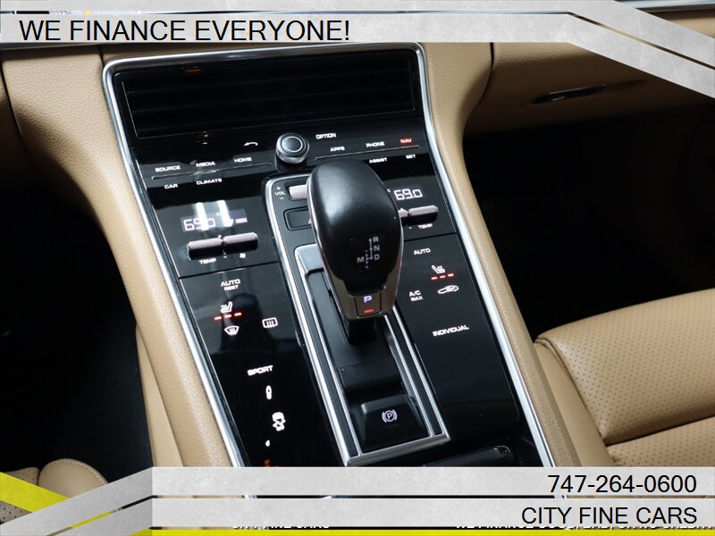 2018 Porsche Panamera 4 photo 51