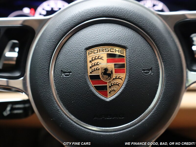 2018 Porsche Panamera 4 photo 19
