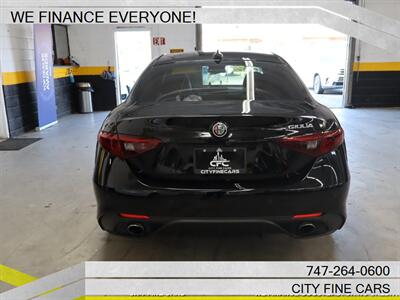 2017 Alfa Romeo Giulia   - Photo 8 - Panorama City, CA 91402