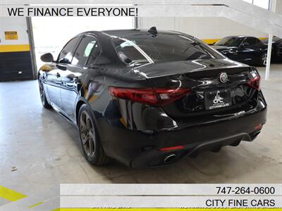 2017 Alfa Romeo Giulia   - Photo 7 - Panorama City, CA 91402