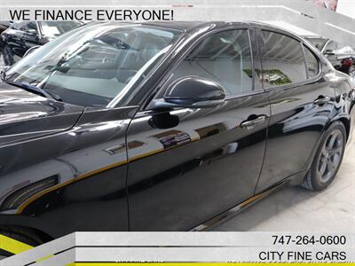 2017 Alfa Romeo Giulia   - Photo 5 - Panorama City, CA 91402