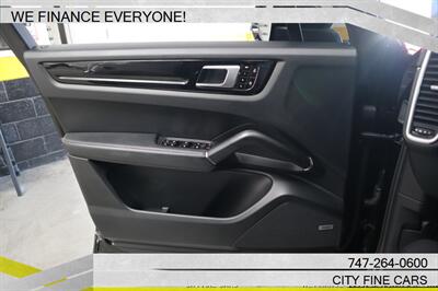 2019 Porsche Cayenne S - Photo 24 - Panorama City, CA 91402