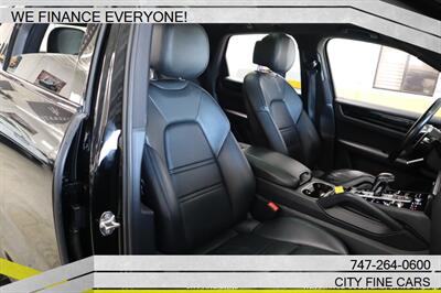 2019 Porsche Cayenne S - Photo 33 - Panorama City, CA 91402