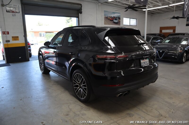 2019 Porsche Cayenne S - Photo 6 - Panorama City, CA 91402