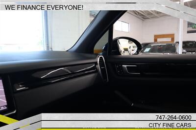2019 Porsche Cayenne S - Photo 23 - Panorama City, CA 91402