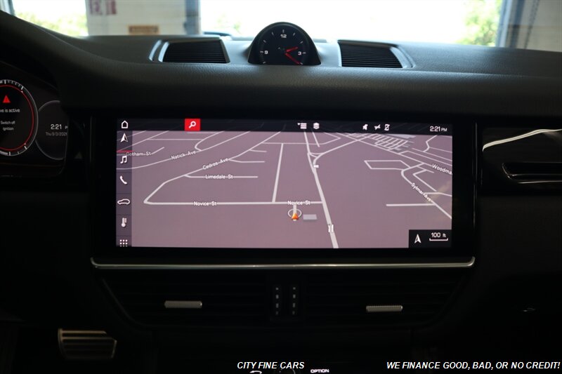 2019 Porsche Cayenne S - Photo 19 - Panorama City, CA 91402