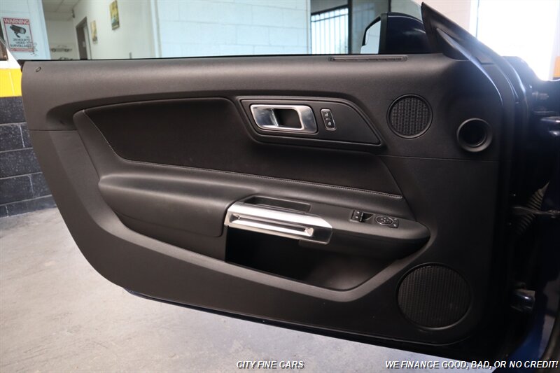 2019 Ford Mustang EcoBoost - Photo 21 - Panorama City, CA 91402