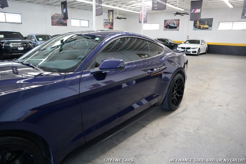 2019 Ford Mustang EcoBoost - Photo 5 - Panorama City, CA 91402