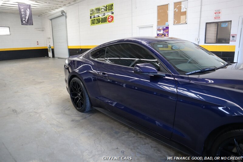2019 Ford Mustang EcoBoost - Photo 11 - Panorama City, CA 91402