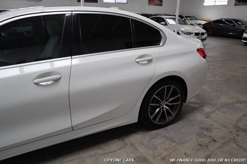 2020 BMW 330i - Photo 5 - Panorama City, CA 91402
