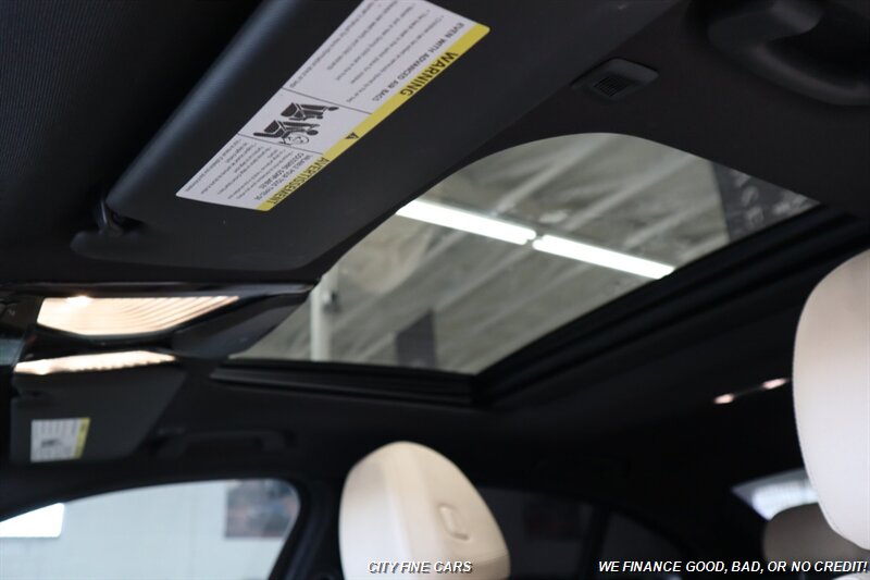 2020 BMW 330i - Photo 26 - Panorama City, CA 91402