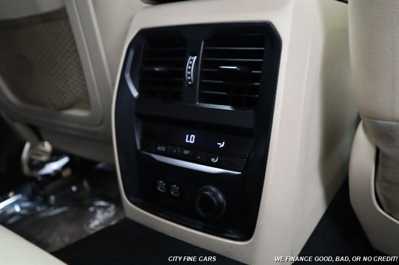 2020 BMW 330i - Photo 29 - Panorama City, CA 91402