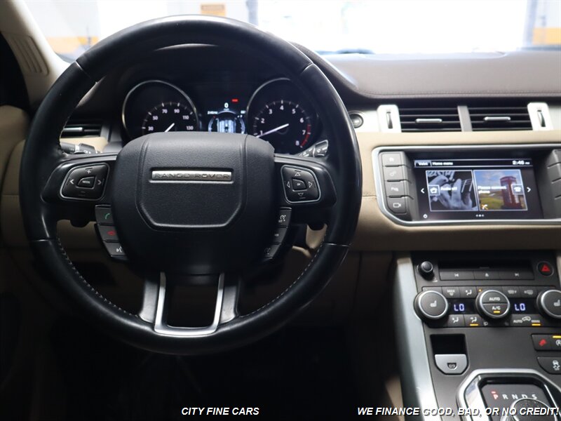 2016 Land Rover Range Rover Evoque SE photo 9