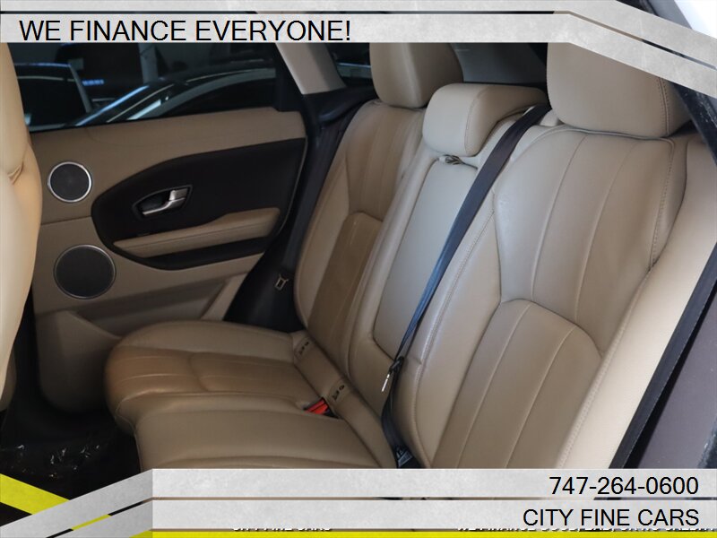 2016 Land Rover Range Rover Evoque SE photo 44