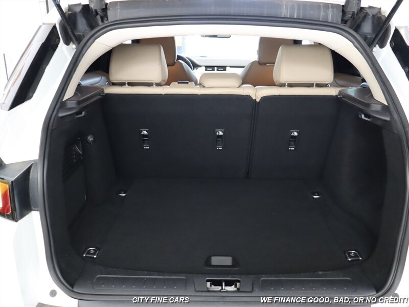 2016 Land Rover Range Rover Evoque SE photo 7