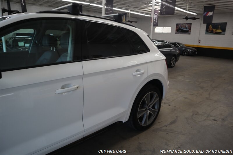 2020 Audi Q5 2.0T quattro Premium - Photo 5 - Panorama City, CA 91402