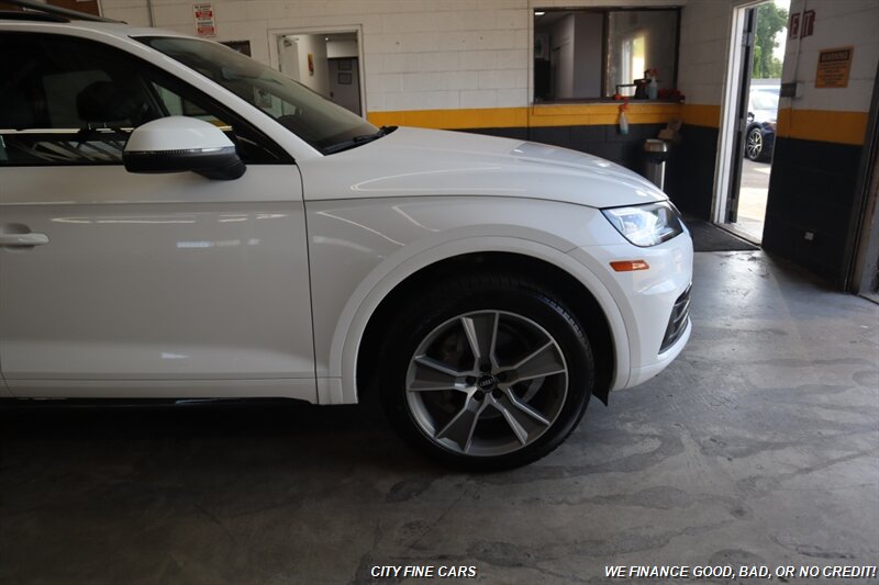 2020 Audi Q5 2.0T quattro Premium - Photo 11 - Panorama City, CA 91402