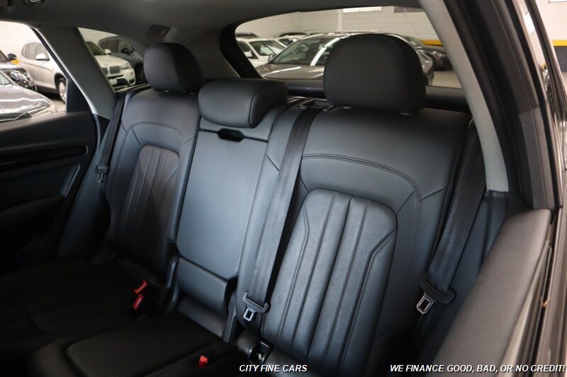 2020 Audi Q5 2.0T quattro Premium - Photo 15 - Panorama City, CA 91402