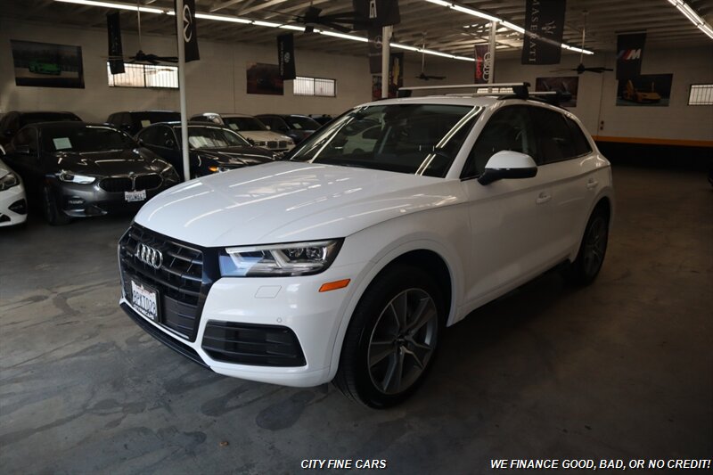 2020 Audi Q5 2.0T quattro Premium - Photo 2 - Panorama City, CA 91402