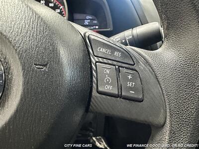 2016 Mazda Mazda3 i Sport   - Photo 19 - Panorama City, CA 91402