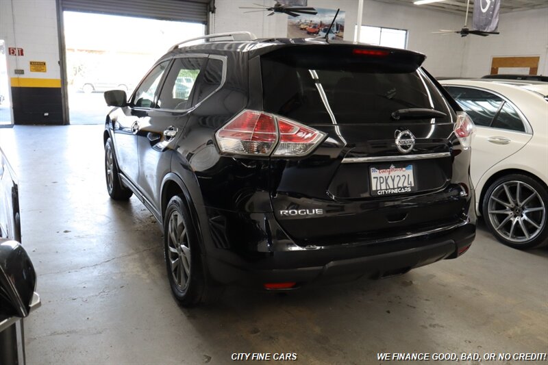 2015 Nissan Rogue SL photo 7