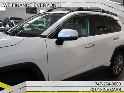 2019 Toyota RAV4 XLE Premium   - Photo 5 - Panorama City, CA 91402