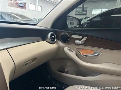 2019 Mercedes-Benz C 300   - Photo 26 - Panorama City, CA 91402