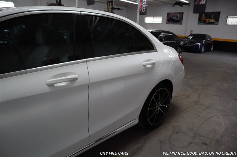 2019 Mercedes-Benz C 300 - Photo 6 - Panorama City, CA 91402