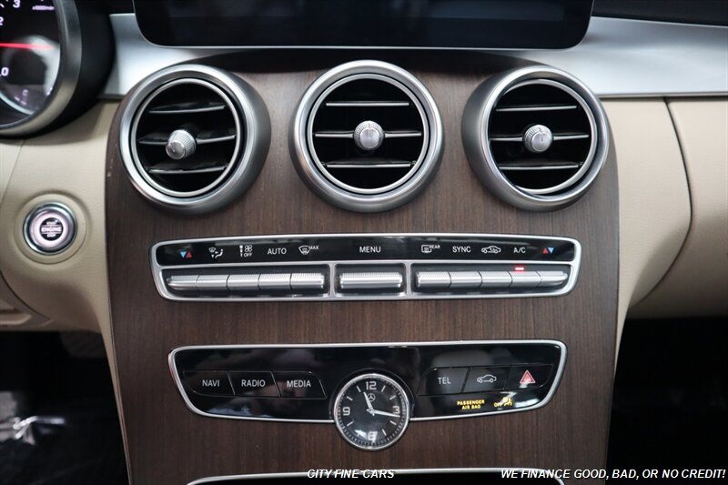 2019 Mercedes-Benz C 300 - Photo 17 - Panorama City, CA 91402
