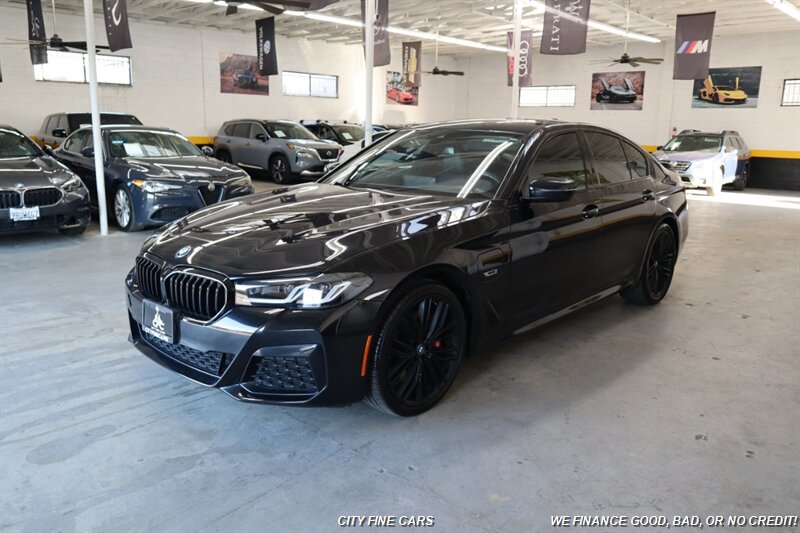 2023 BMW 530e - Photo 2 - Panorama City, CA 91402
