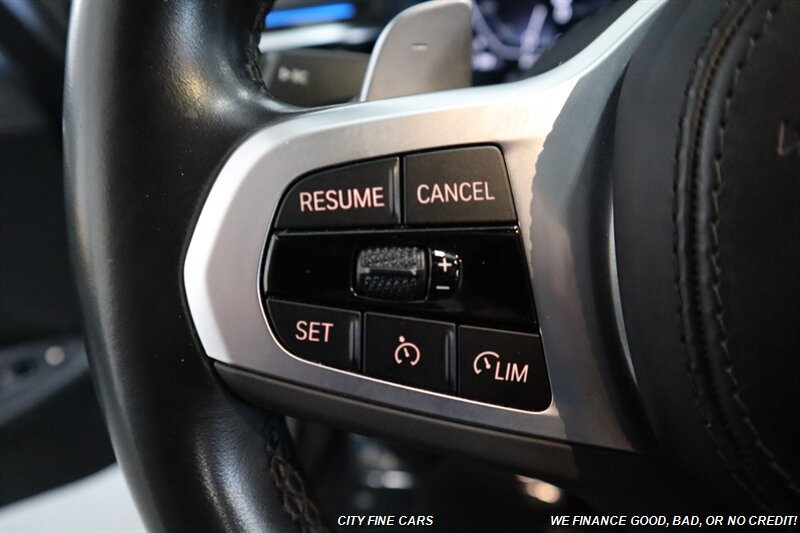 2023 BMW 530e - Photo 11 - Panorama City, CA 91402