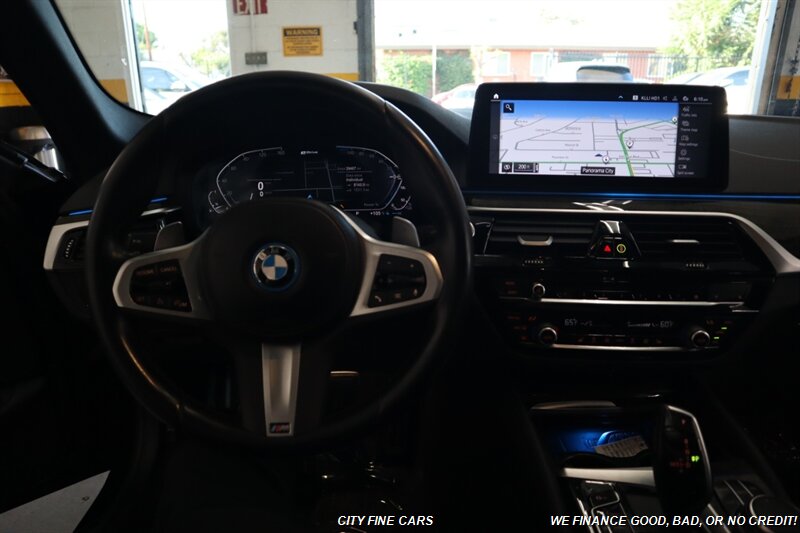 2023 BMW 530e - Photo 9 - Panorama City, CA 91402