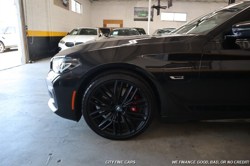 2023 BMW 530e - Photo 3 - Panorama City, CA 91402