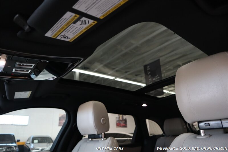 2018 Land Rover Range Rover Velar P250 R-Dynamic SE - Photo 31 - Panorama City, CA 91402