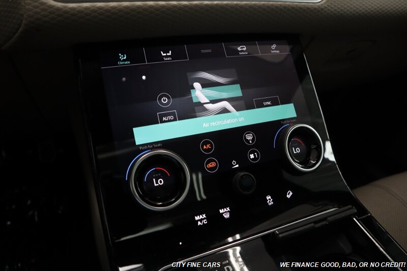 2018 Land Rover Range Rover Velar P250 R-Dynamic SE - Photo 25 - Panorama City, CA 91402