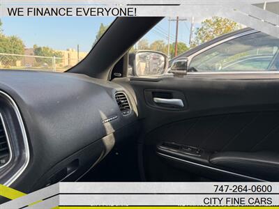 2017 Dodge Charger SXT   - Photo 16 - Panorama City, CA 91402