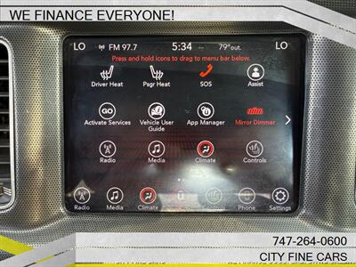 2017 Dodge Charger SXT   - Photo 13 - Panorama City, CA 91402