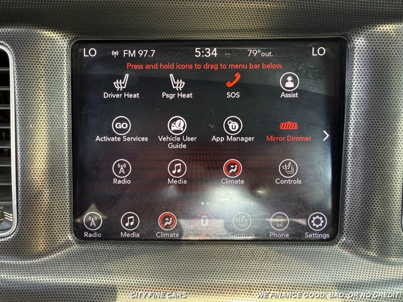 2017 Dodge Charger SXT   - Photo 13 - Panorama City, CA 91402