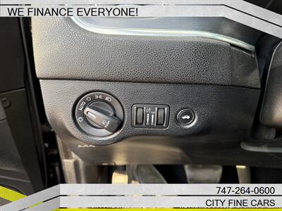 2017 Dodge Charger SXT   - Photo 8 - Panorama City, CA 91402