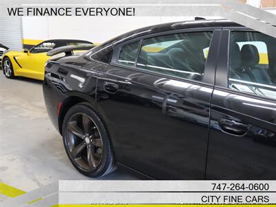 2017 Dodge Charger SXT   - Photo 10 - Panorama City, CA 91402