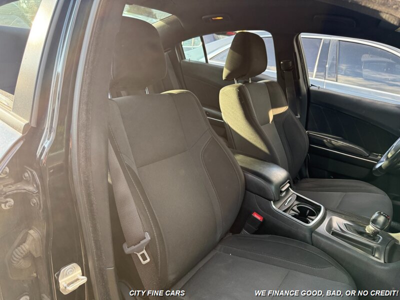 2017 Dodge Charger SXT   - Photo 20 - Panorama City, CA 91402
