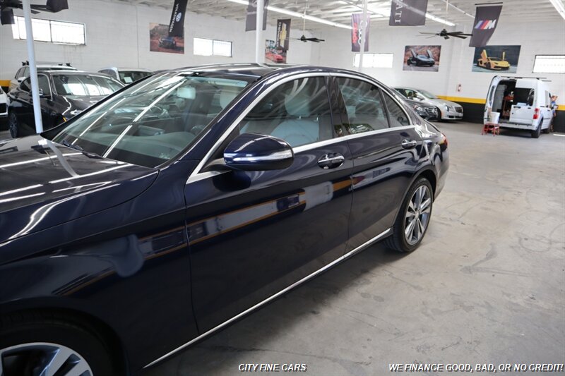 2015 Mercedes-Benz C 300 4MATIC - Photo 4 - Panorama City, CA 91402