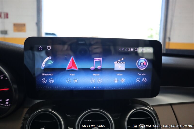 2015 Mercedes-Benz C 300 4MATIC - Photo 17 - Panorama City, CA 91402