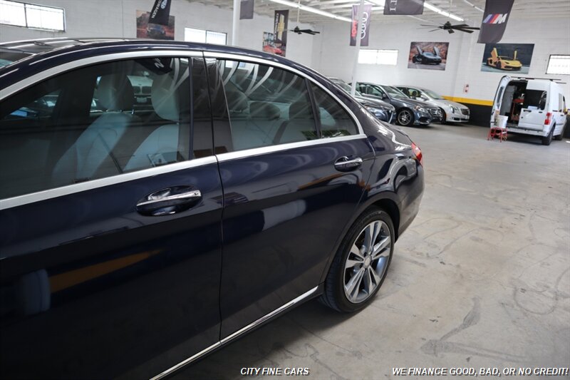 2015 Mercedes-Benz C 300 4MATIC - Photo 5 - Panorama City, CA 91402