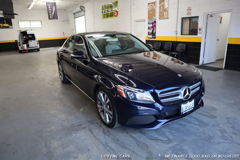 2015 Mercedes-Benz C 300 4MATIC - Photo 12 - Panorama City, CA 91402